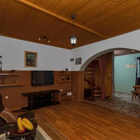 Family Friendly House With A Swimming Pool - 24636 * Makarska